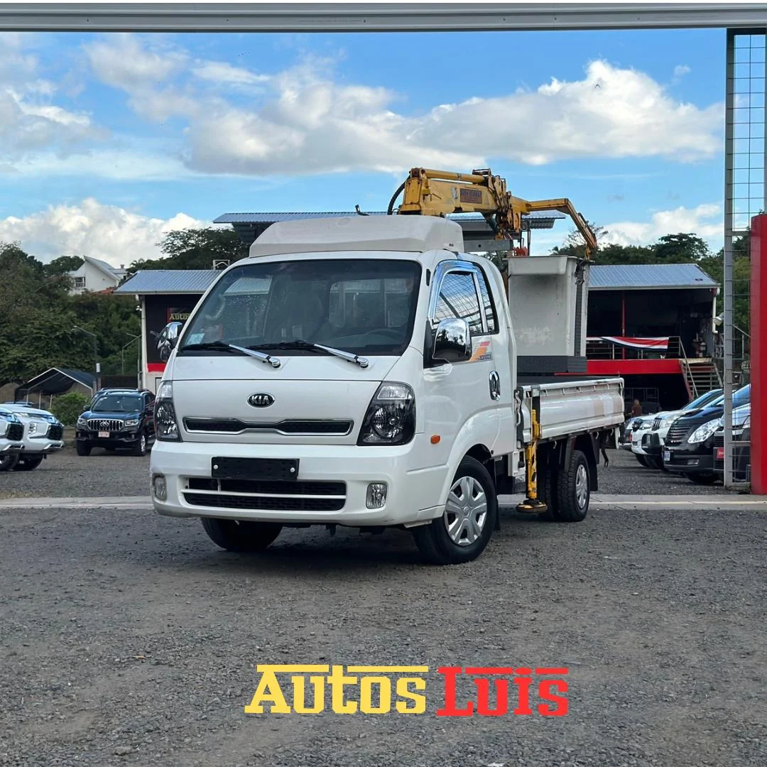KIA BONGO / GRÚA 2017
